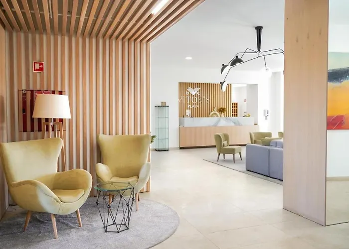 Vitor S Plaza Mariosilvat * Portimao